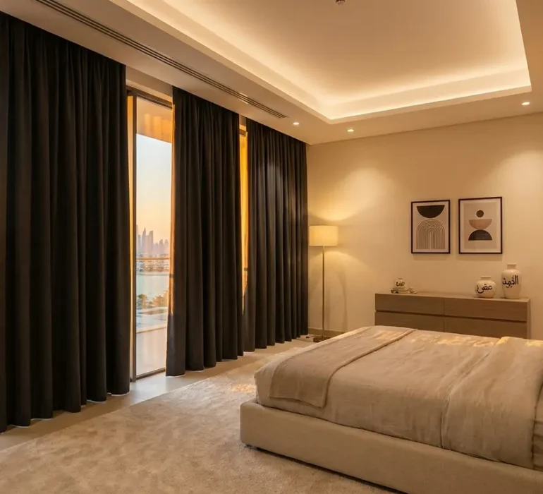 Sheer vs Blackout Curtains for UAE Summer